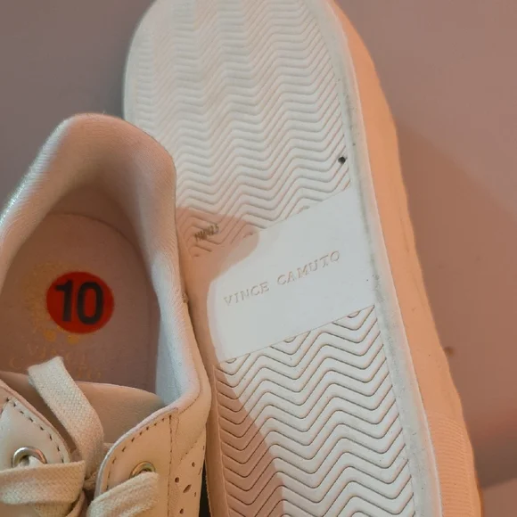 Vince Camuto Cream and Gold Sneakers - Picture 7 of 9